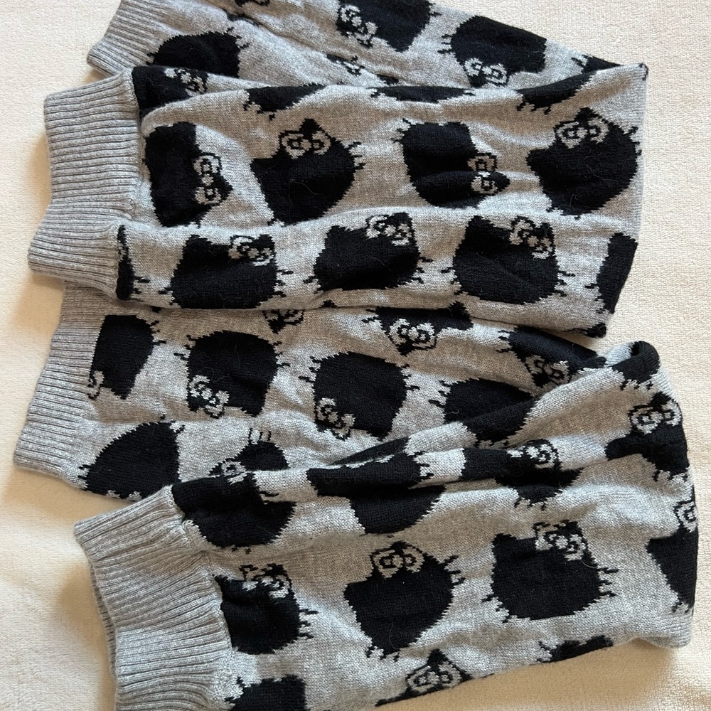 Hello kitty slouch socks